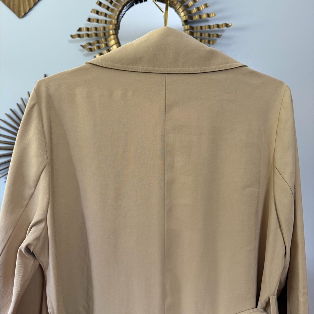 Wonderly - Tan Classic Trench Coat - Picture 8 of 8